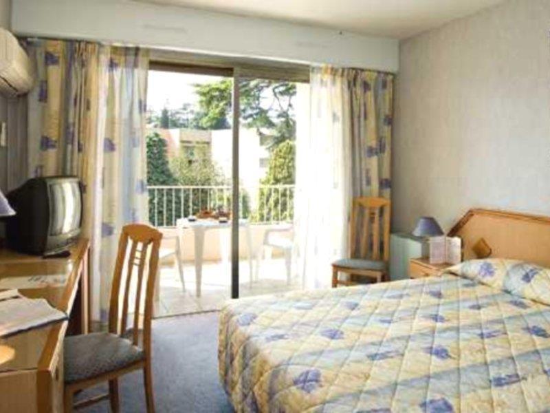Hotel Beausejour Cannes Bagian luar foto