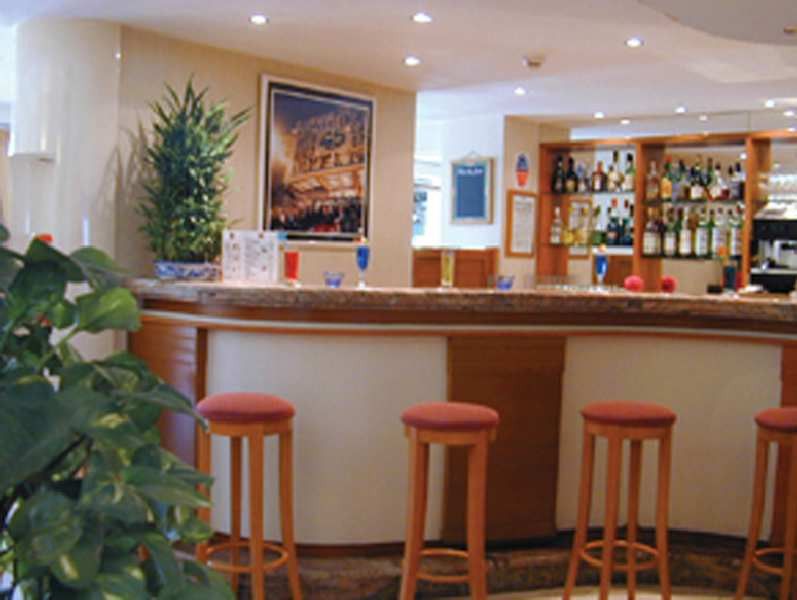 Hotel Beausejour Cannes Bagian luar foto